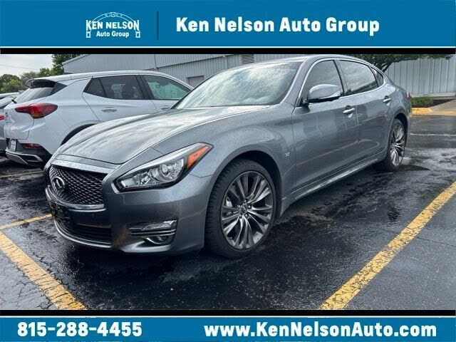 2017 INFINITI Q70L