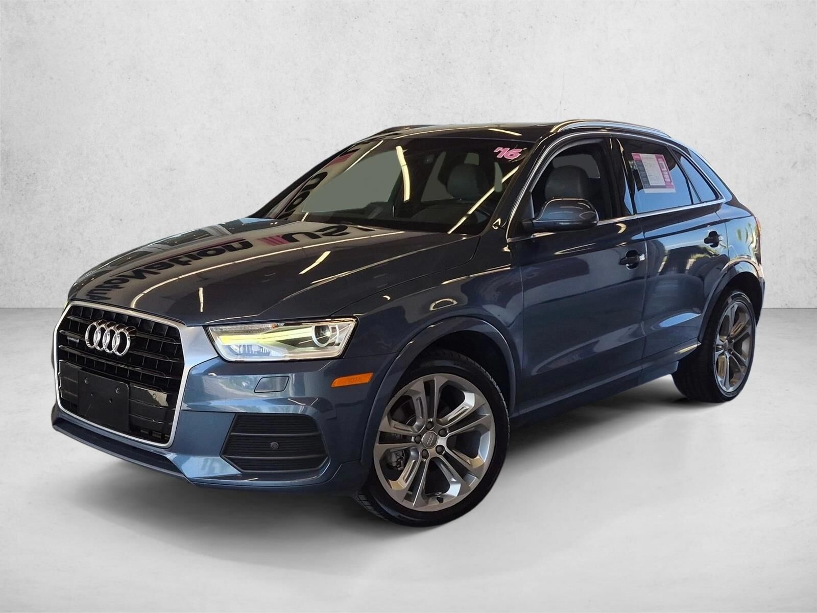 2016 AUDI Q3