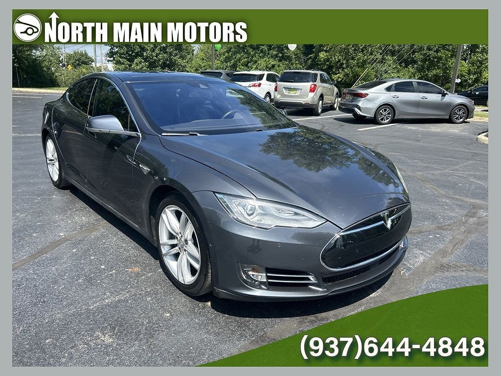 2016 TESLA Model S