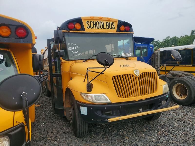 2015 IC BUS PB105