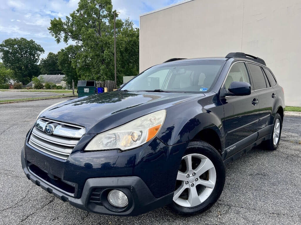 2013 SUBARU Outback