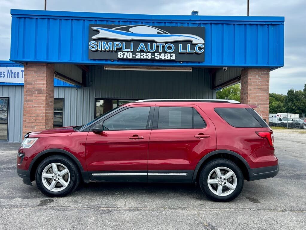 2018 FORD Explorer