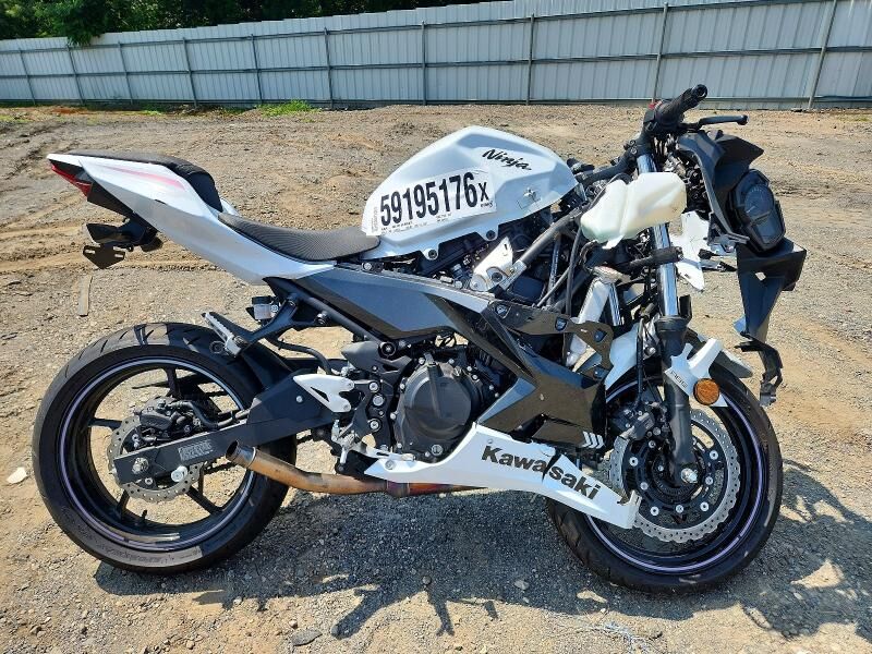 2023 KAWASAKI Ninja