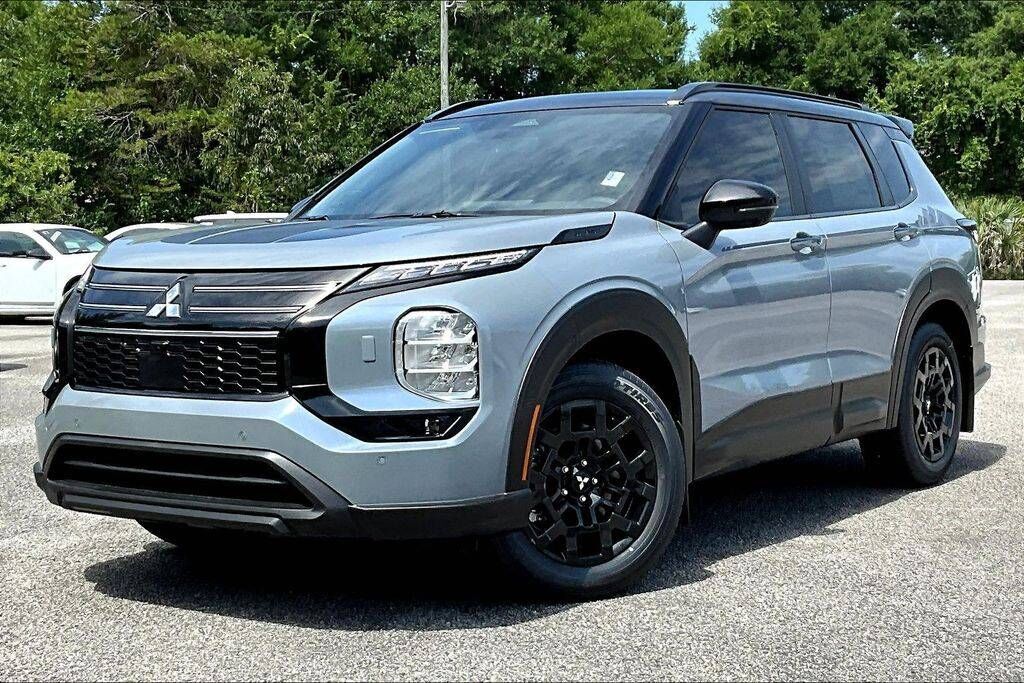 2026 MITSUBISHI Outlander