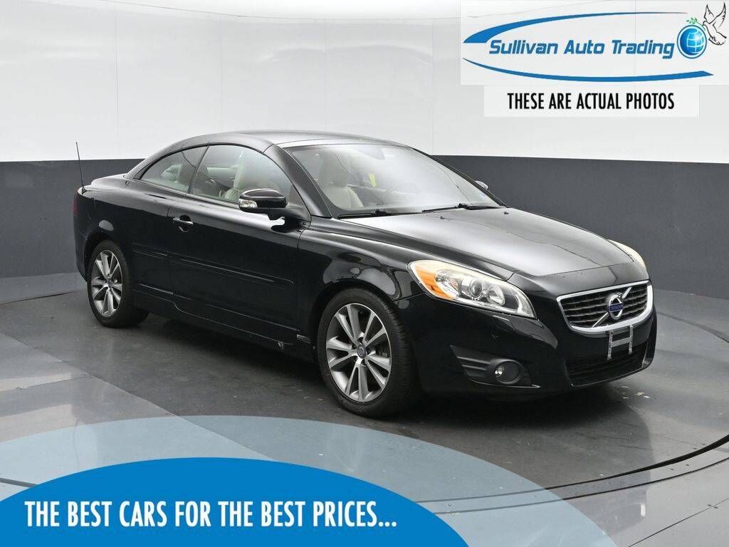 2011 VOLVO C70