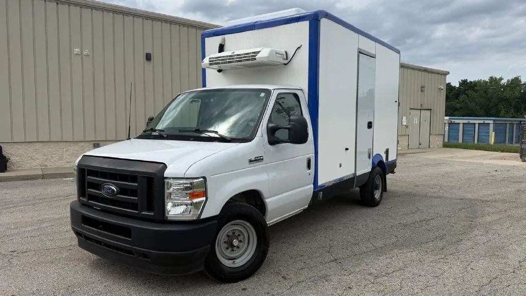 2023 FORD E-350