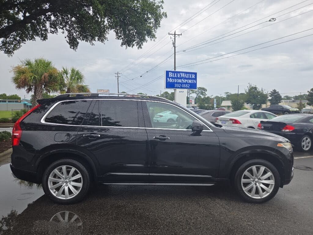 2017 VOLVO XC90
