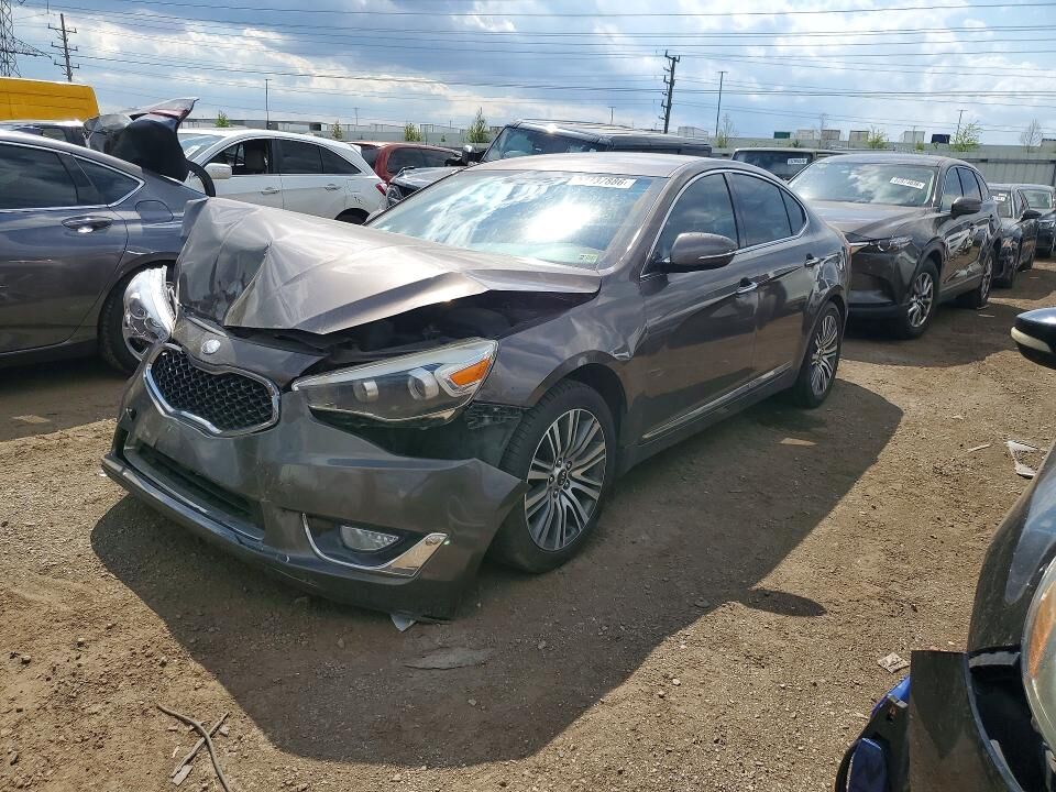2015 KIA Cadenza
