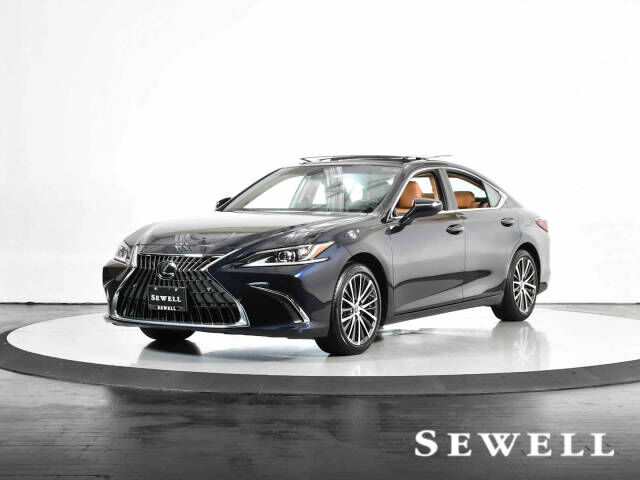 2025 LEXUS ES