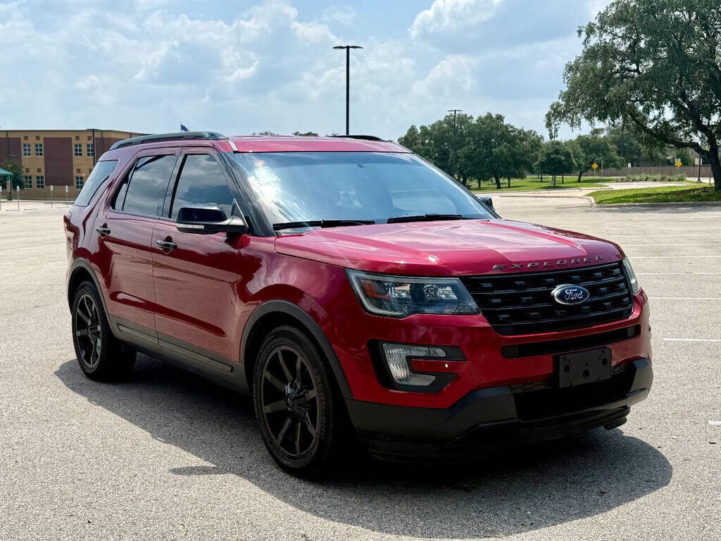 2016 FORD Explorer