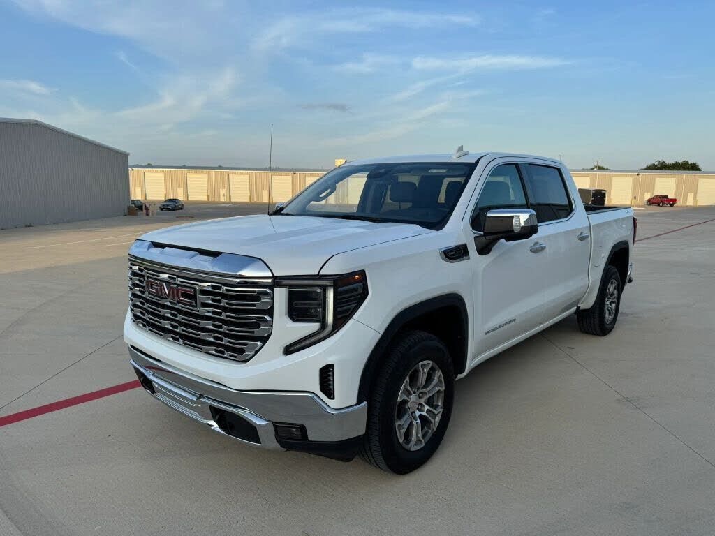 2024 GMC Sierra
