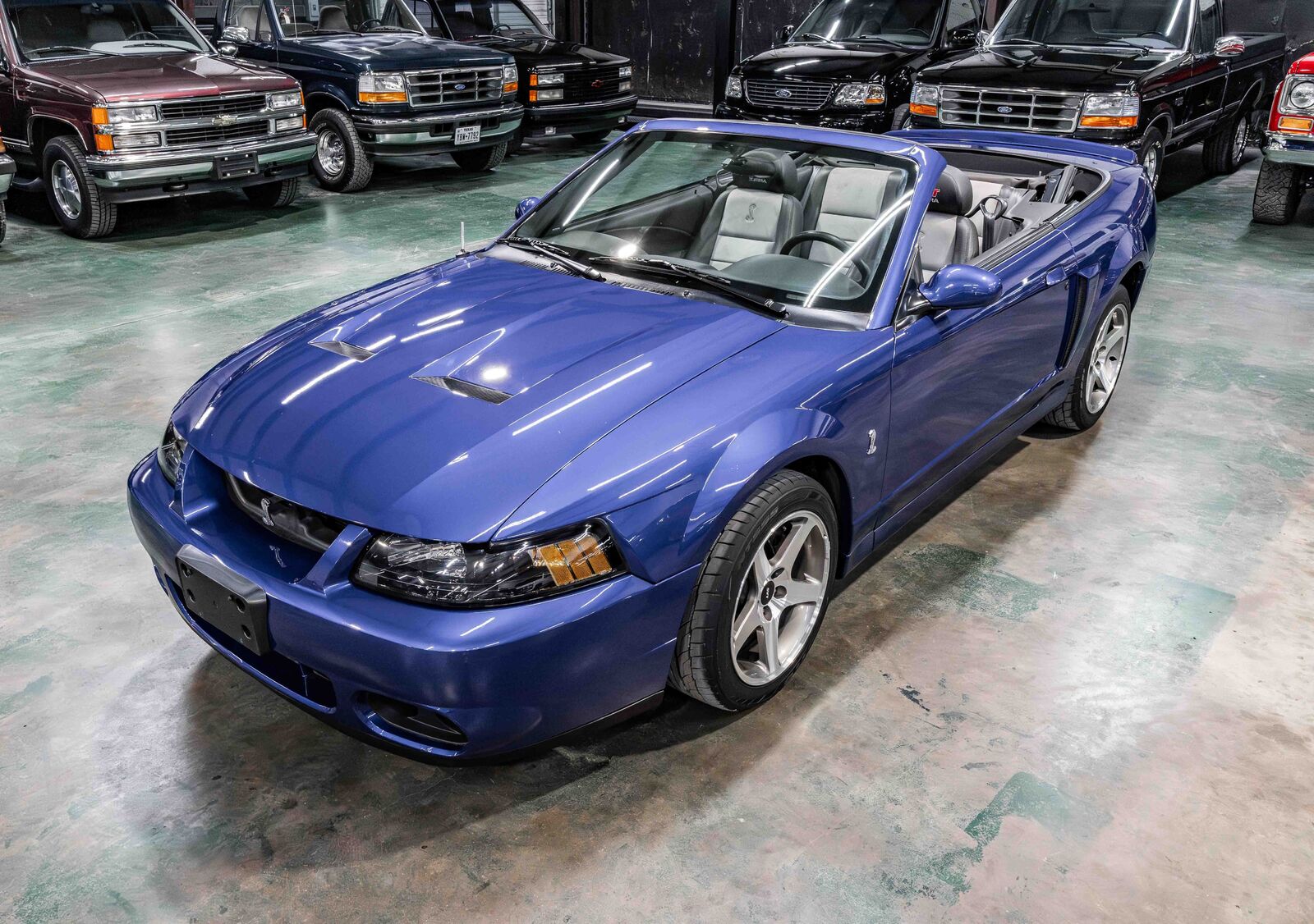 2003 FORD Mustang