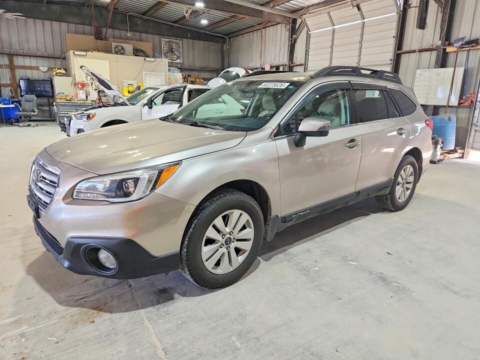 2015 SUBARU Outback