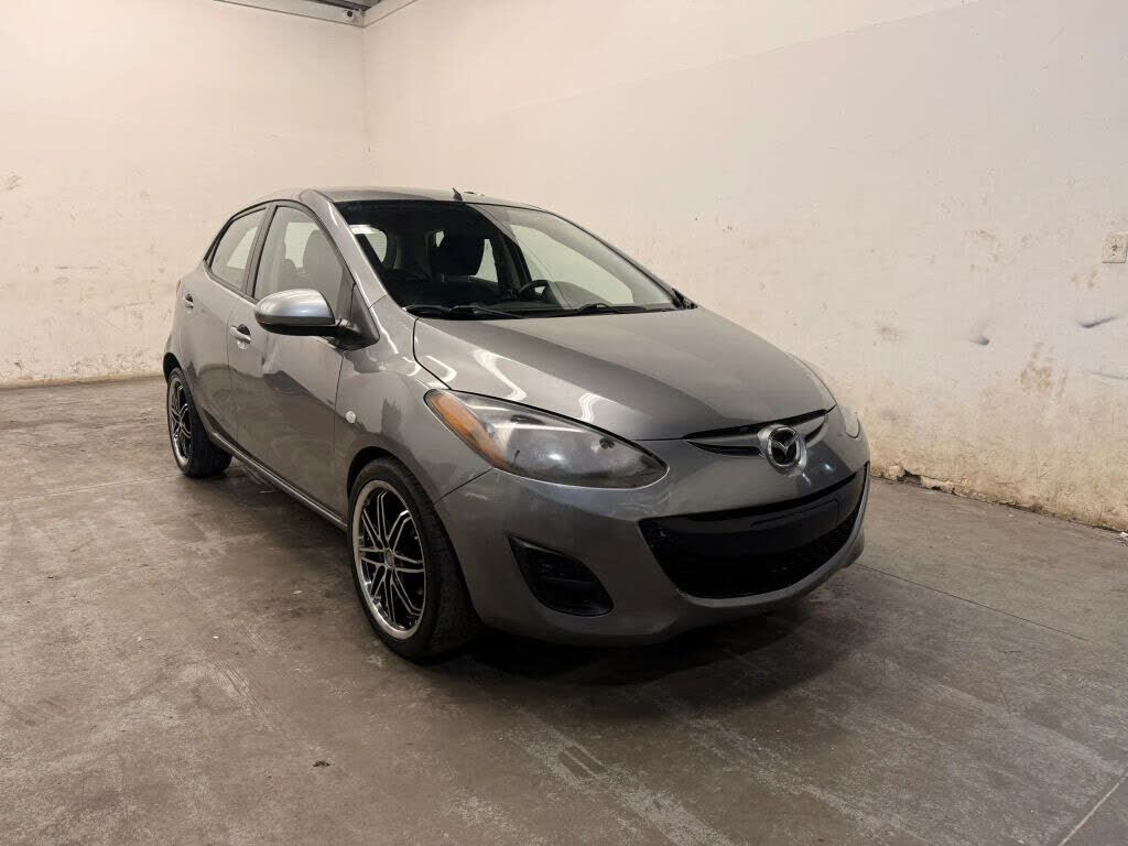 2014 MAZDA Mazda2