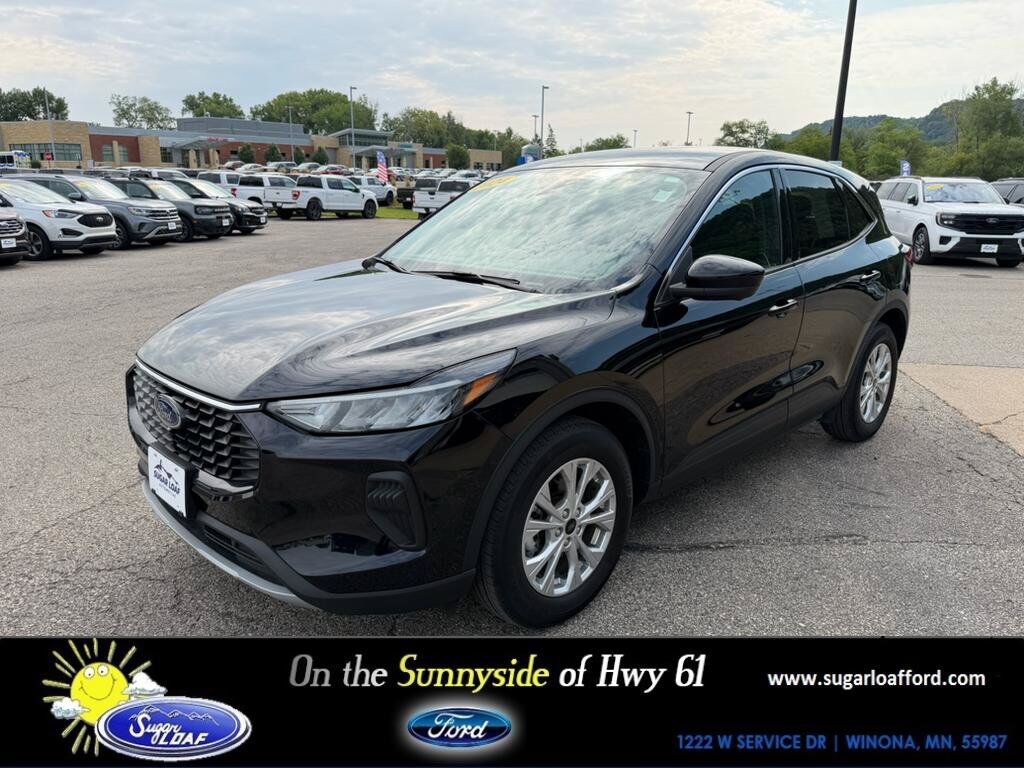 2024 FORD Escape