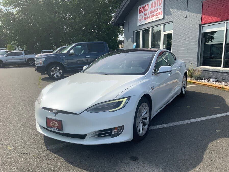 2017 TESLA Model S
