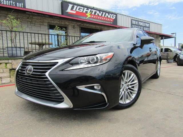 2016 LEXUS ES