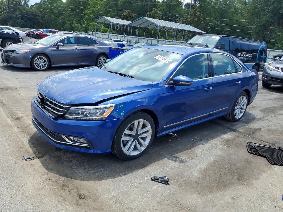 2017 VOLKSWAGEN Passat