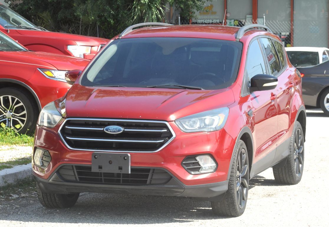 2017 FORD Escape
