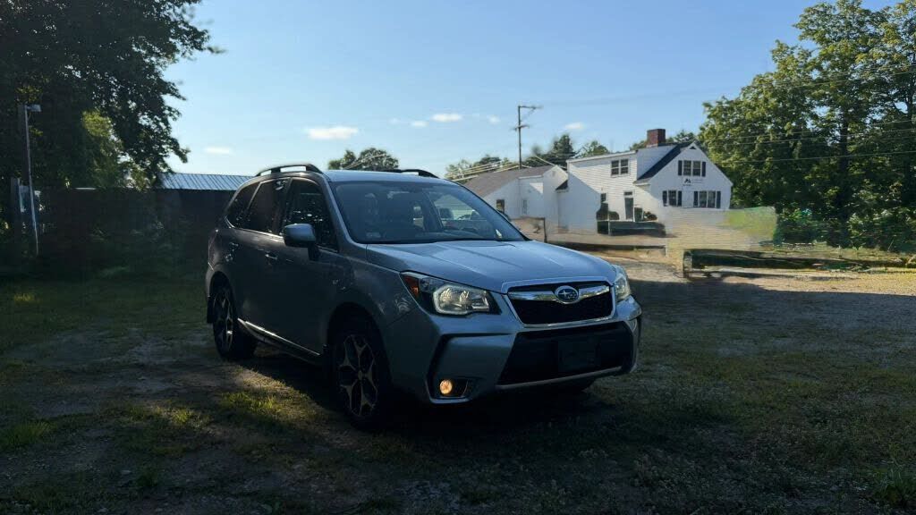 2016 SUBARU Forester
