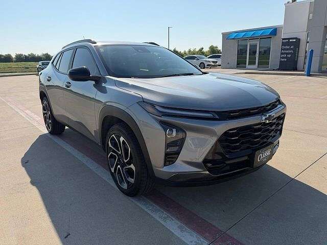 2025 CHEVROLET Trax