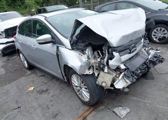2012 FORD Focus