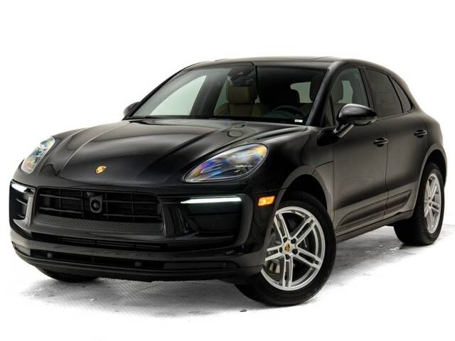 2026 PORSCHE Macan