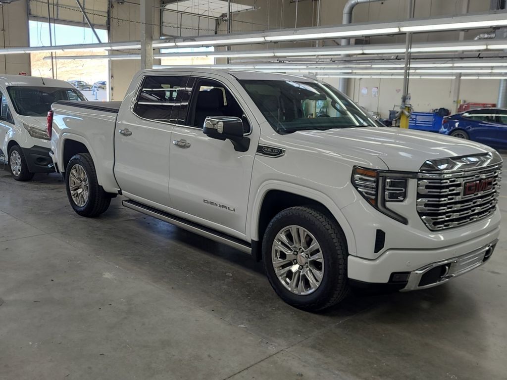 2024 GMC Sierra