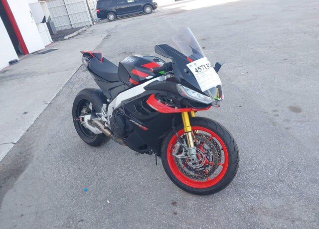 2022 APRILIA RS