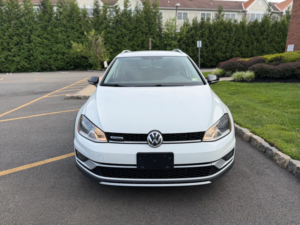 2017 VOLKSWAGEN Golf Alltrack