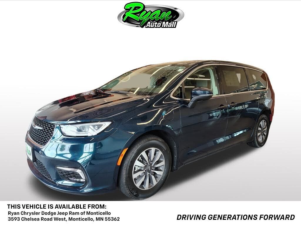 2023 CHRYSLER Pacifica