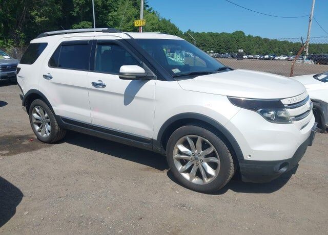 2011 FORD Explorer