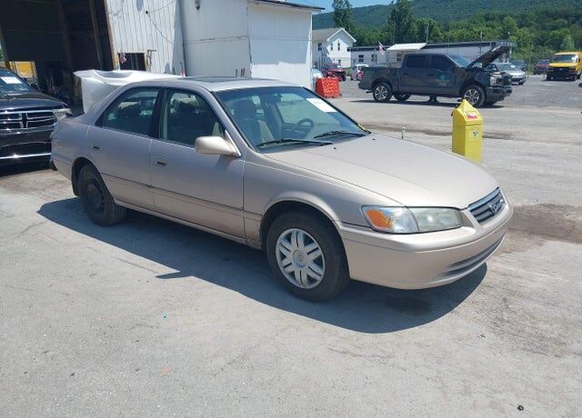 2001 TOYOTA Camry
