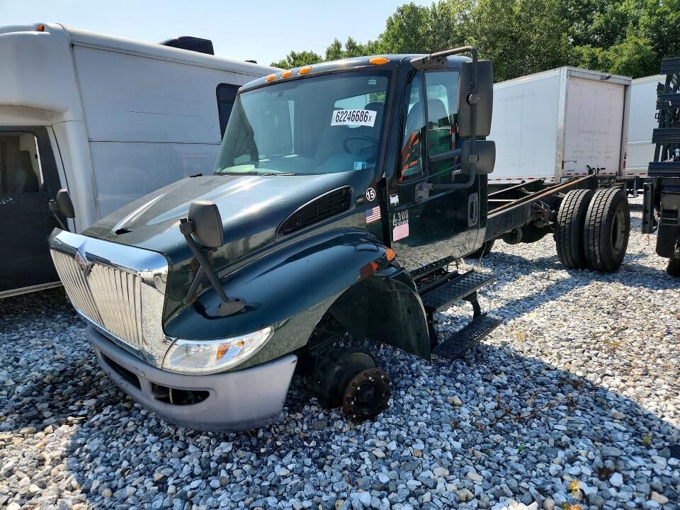2004 INTERNATIONAL MA025