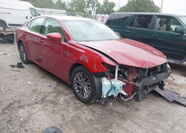 2018 LEXUS ES