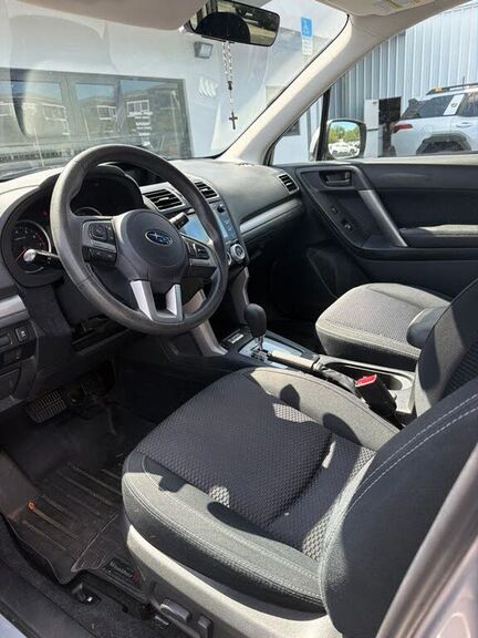 2017 SUBARU Forester