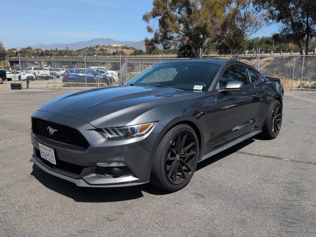 2016 FORD Mustang