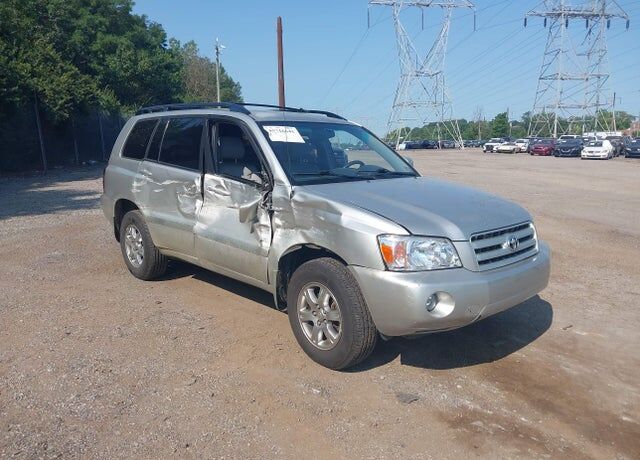 2005 TOYOTA Highlander