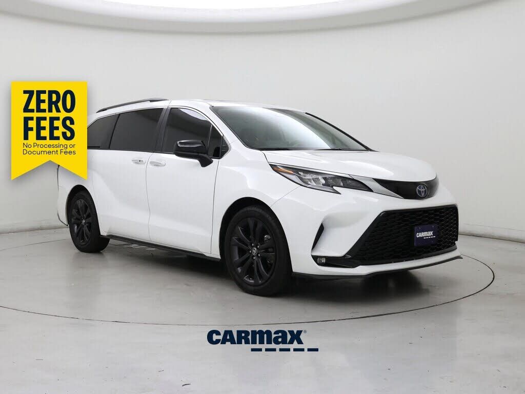2022 TOYOTA Sienna