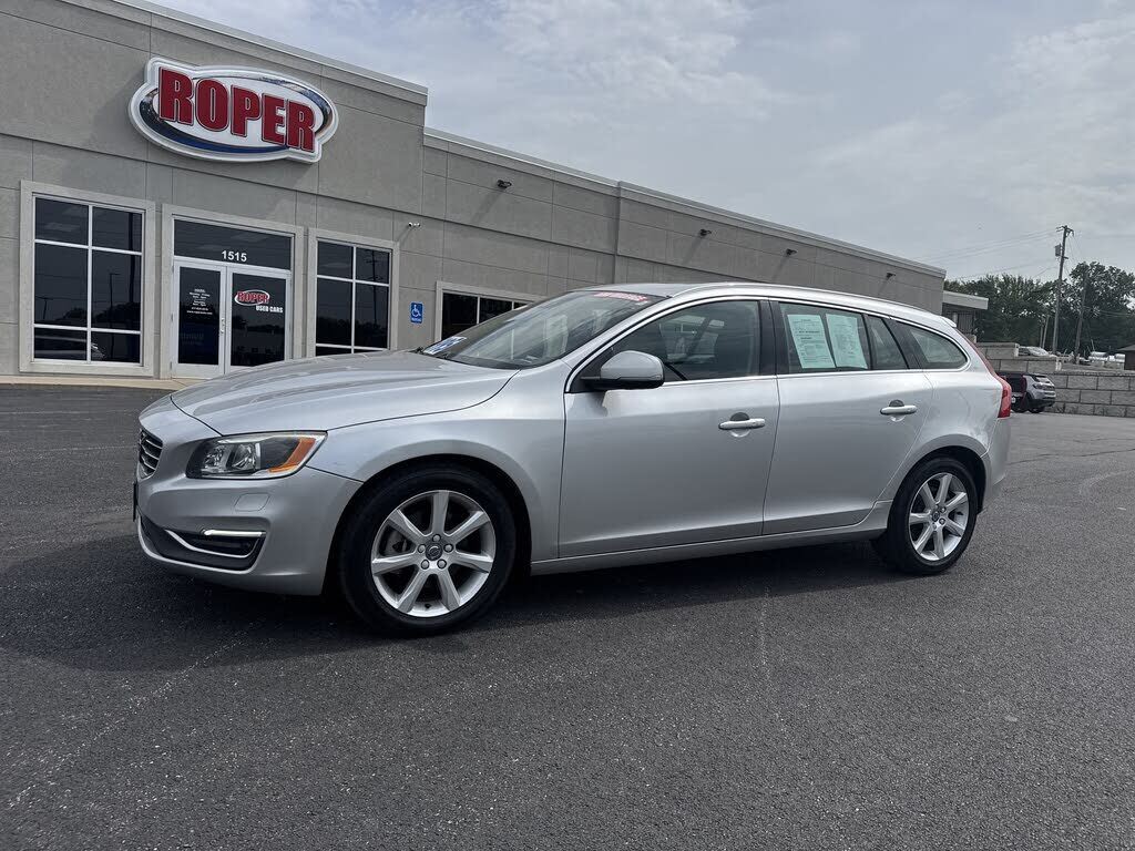 2016 VOLVO V60