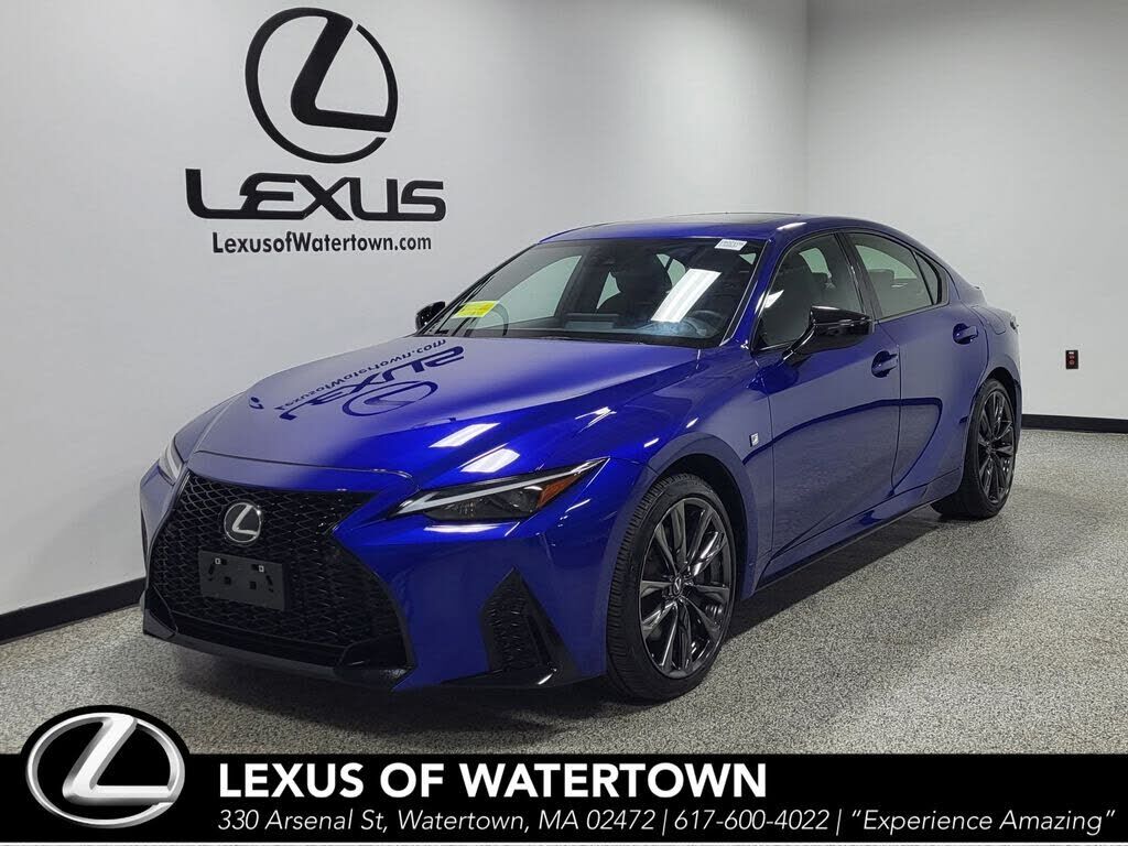 2025 LEXUS IS