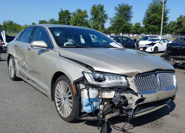 2017 LINCOLN MKZ