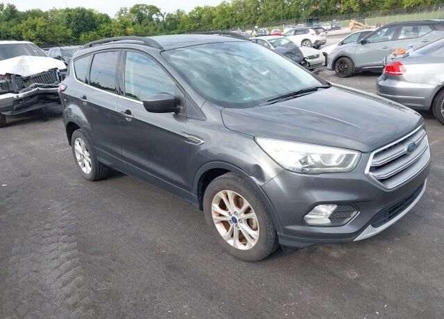 2017 FORD Escape