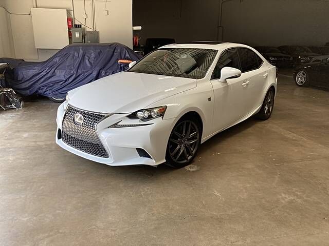 2016 LEXUS IS