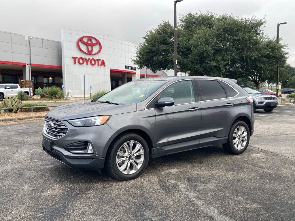 2023 FORD Edge