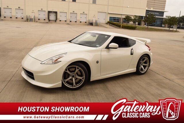 2009 NISSAN 370Z