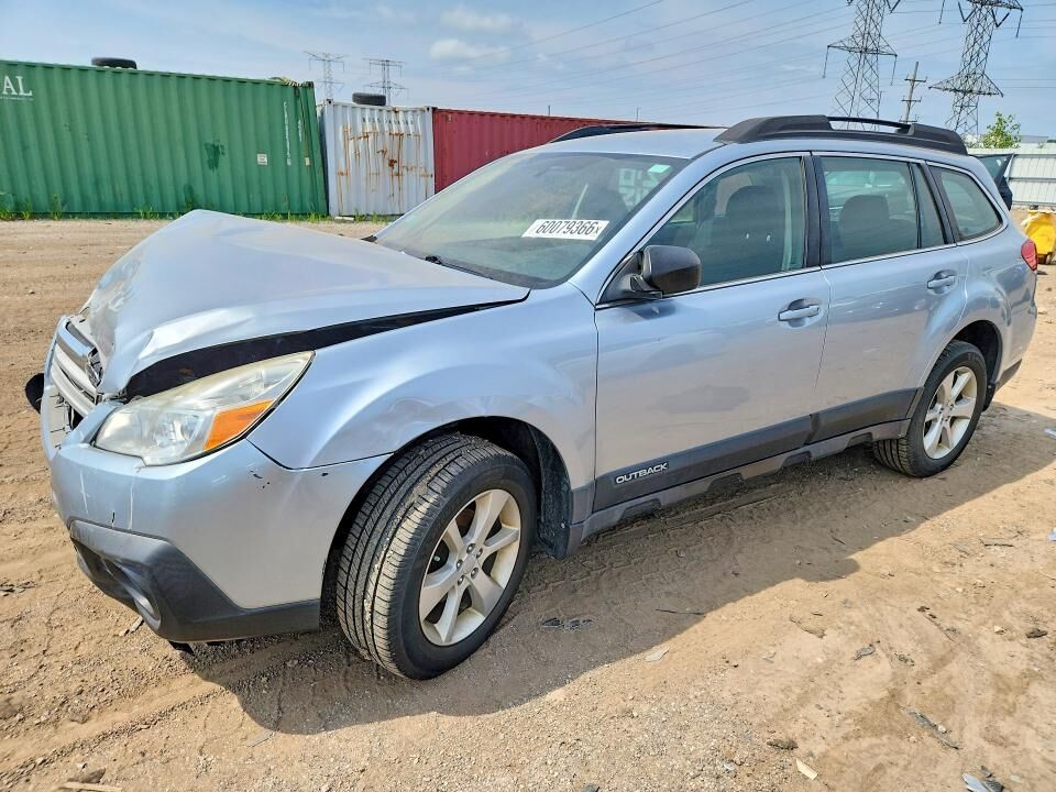 2014 SUBARU Outback