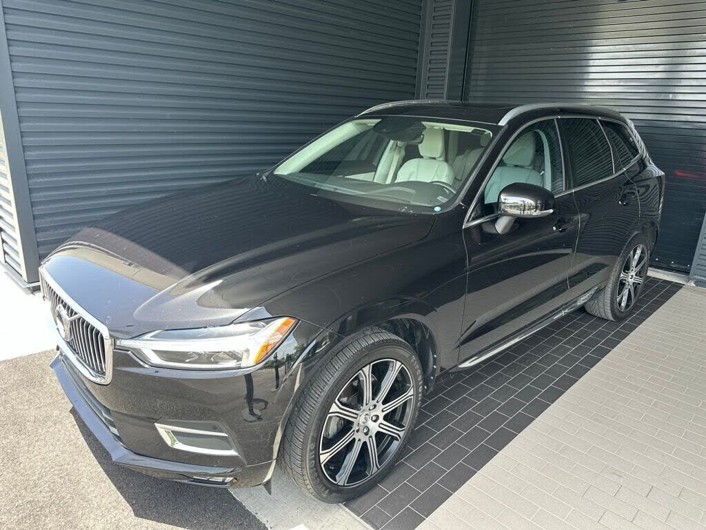 2020 VOLVO XC60