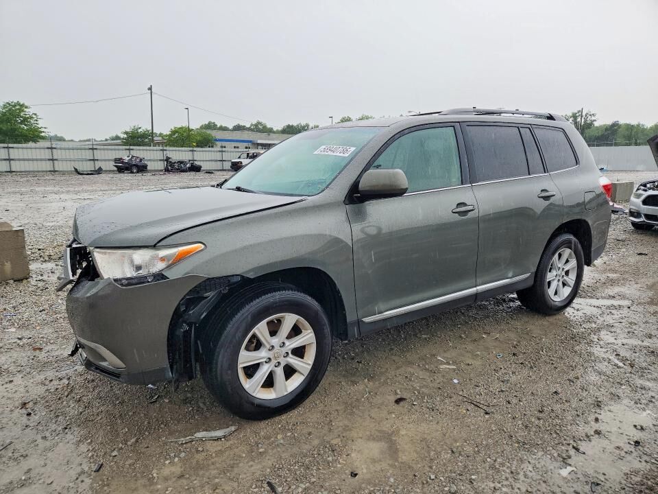 2011 TOYOTA Highlander