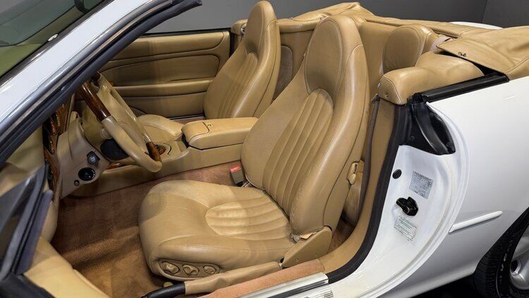 1997 JAGUAR XK8